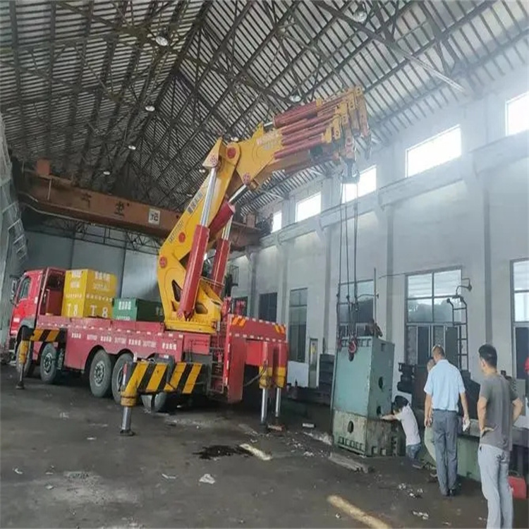 厦门翔安山区地形租赁哪种吊车最合适？